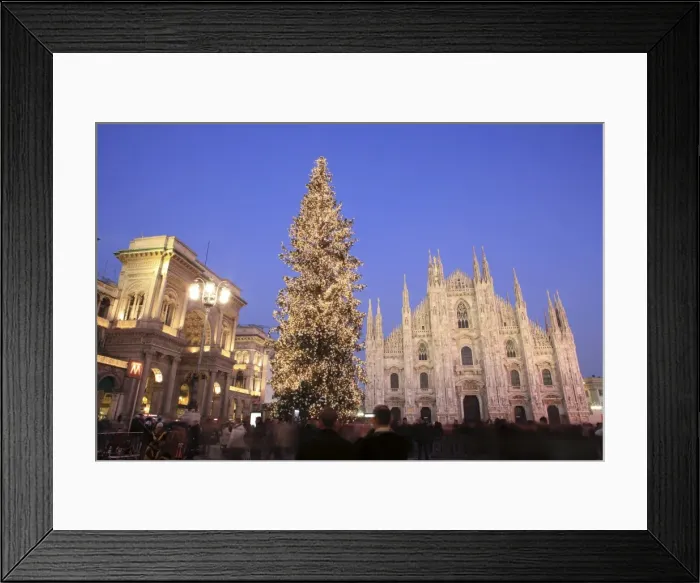 Framed Print : Piazza Duomo at Christmas at dusk, Milan, Lombardy, Italy, Europe Framed Print : Piazza Duomo at Christmas at dusk, Milan, Lombardy, Italy, Europe