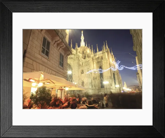 Framed Print : LOM4793. People in a Restaurant at Christmas, Milan, Lombardy, Italy, Europe Framed Print : LOM4793. People in a Restaurant at Christmas, Milan, Lombardy, Italy, Europe