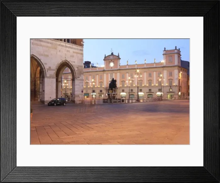 Framed Print : Piazza dei Cavalli at dusk, Piacenza, Emilia Romagna, Italy, Europe Framed Print : Piazza dei Cavalli at dusk, Piacenza, Emilia Romagna, Italy, Europe