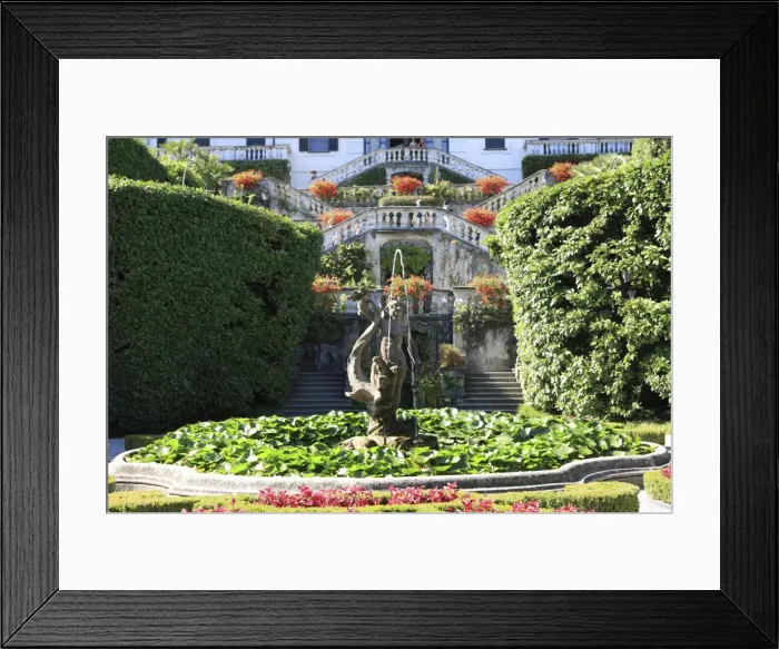 Framed Print : Fountain, Villa Carlotta, Tremezzo, Lombardy, Italy, Europe Framed Print : Fountain, Villa Carlotta, Tremezzo, Lombardy, Italy, Europe