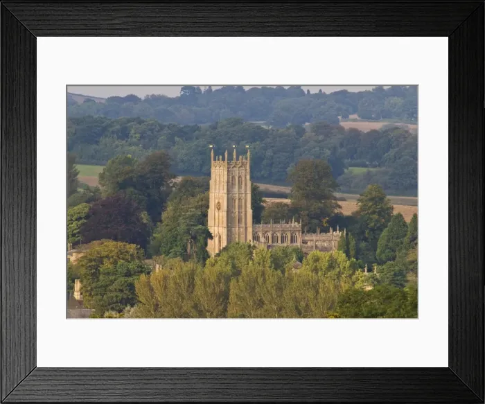 Framed Print : View of the church of St. James and the town of Chipping Camden, Gloucestershire Framed Print : View of the church of St. James and the town of Chipping Camden, Gloucestershire