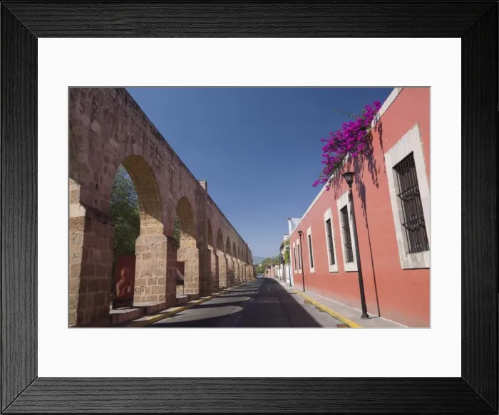 Framed Print : The Aqueduct built between 1785 and 1788, running parallell to Avenue Acueducto Framed Print : The Aqueduct built between 1785 and 1788, running parallell to Avenue Acueducto