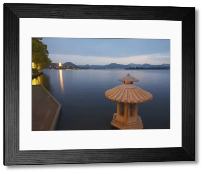 Framed Print : Xi Hu (West Lake) at dusk with Jinci Si Pagoda in background, Hangzhou Framed Print : Xi Hu (West Lake) at dusk with Jinci Si Pagoda in background, Hangzhou