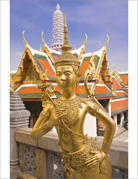 Temple of the Emerald Buddha (Wat Phra Kaew), Grand Palace, Bangkok, Thailand