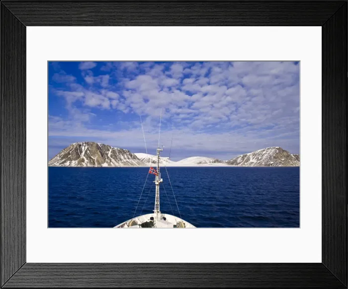 Framed Print : Martensoya (Marten Island)m Svalbard Archipelago, Norway, Arctic, Scandinavia, Europe