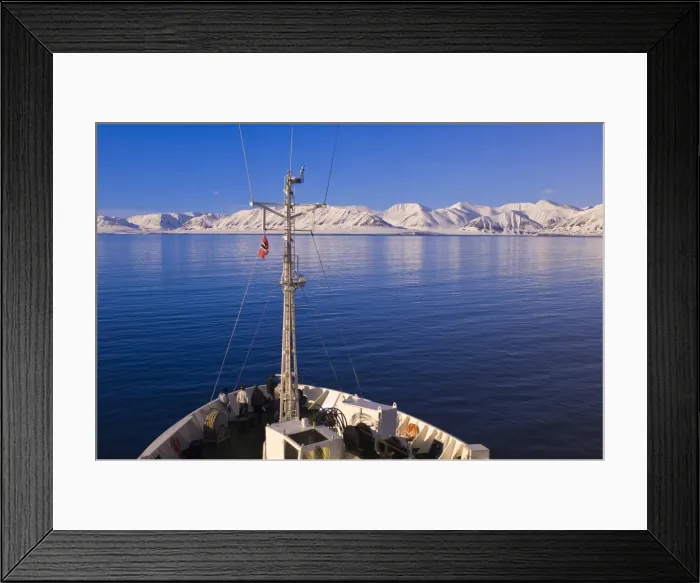 Framed Print : Cruising Woodfjord, Svalbard Archipelago, Norway, Arctic, Scandinavia, Europe