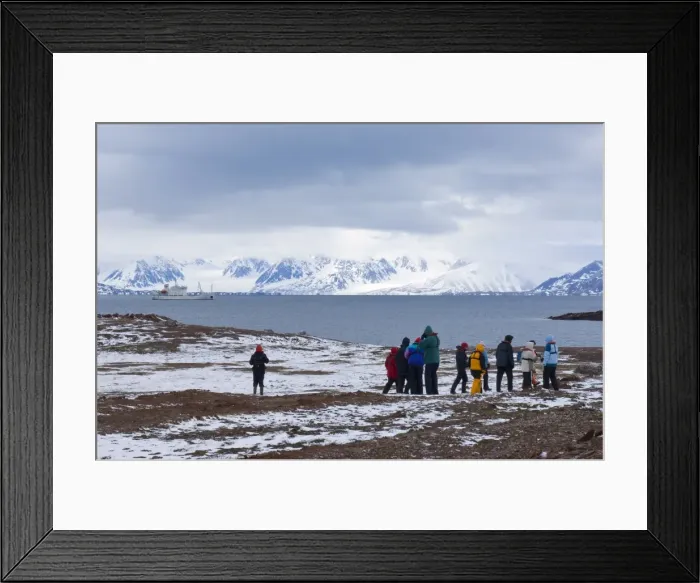 Framed Print : Exploring the Lerneroyane or Lerner Islands, Svalbard Archipelago, Norway Framed Print : Exploring the Lerneroyane or Lerner Islands, Svalbard Archipelago, Norway