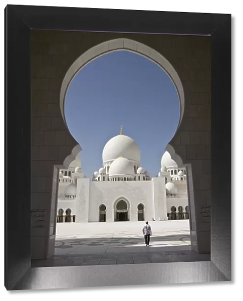 Arches of the courtyard of the new Sheikh Zayed Bin Sultan Al Nahyan Mosque