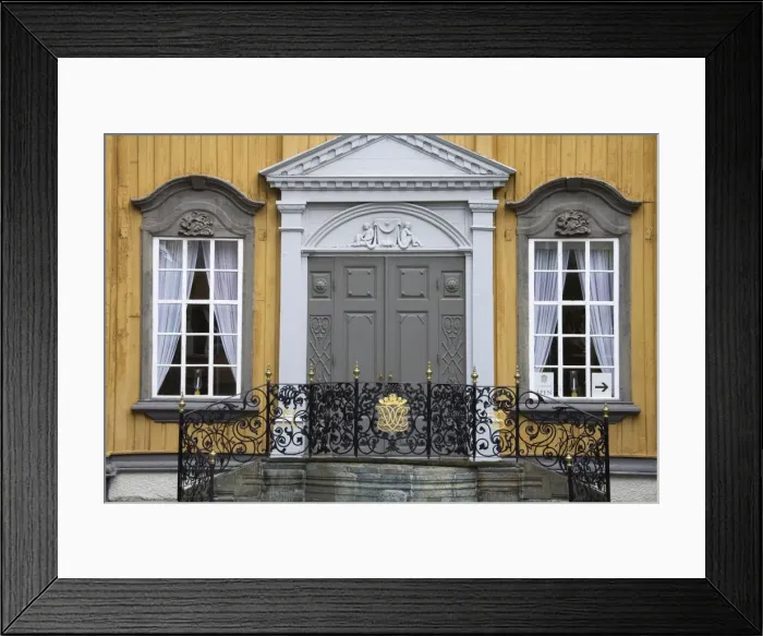 Framed Print : Stiftsgarden (Royal Residence), Trondheim City, Nord-Trondelag Region, Norway Framed Print : Stiftsgarden (Royal Residence), Trondheim City, Nord-Trondelag Region, Norway