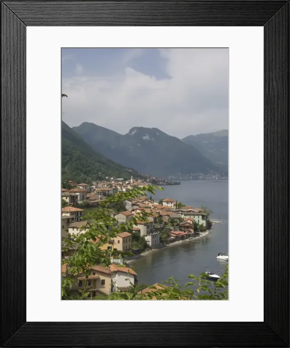 Framed Print : Lezzeno, Lake Como, Italy, Europe Framed Print : Lezzeno, Lake Como, Italy, Europe