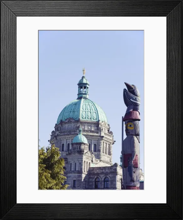 Framed Print : Totem pole in front of the Parliament Buildings, Victoria, Vancouver Island