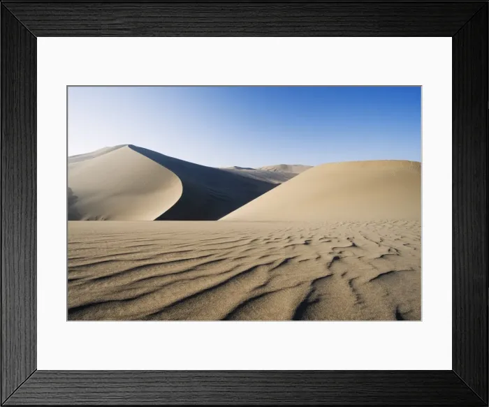 Framed Print : Ming Sha sand dunes and pavilion at Crescent Moon Lake, Dunhuang, Gansu Province Framed Print : Ming Sha sand dunes and pavilion at Crescent Moon Lake, Dunhuang, Gansu Province