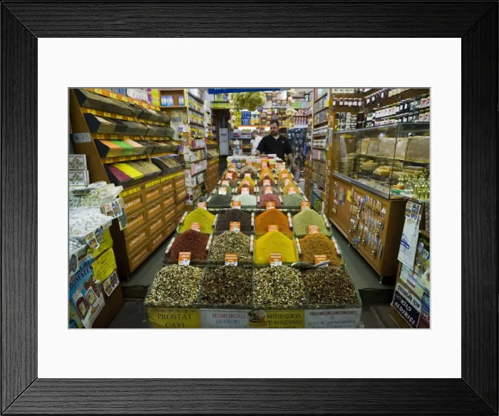 Framed Print : Spice shop in Spice Bazaar, Istanbul, Turkey, Europe Framed Print : Spice shop in Spice Bazaar, Istanbul, Turkey, Europe