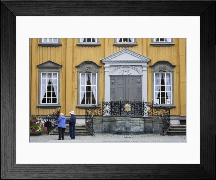 Framed Print : Stiftsgarden (Royal Residence), Trondheim, Nord-Trondelag Region, Norway Framed Print : Stiftsgarden (Royal Residence), Trondheim, Nord-Trondelag Region, Norway