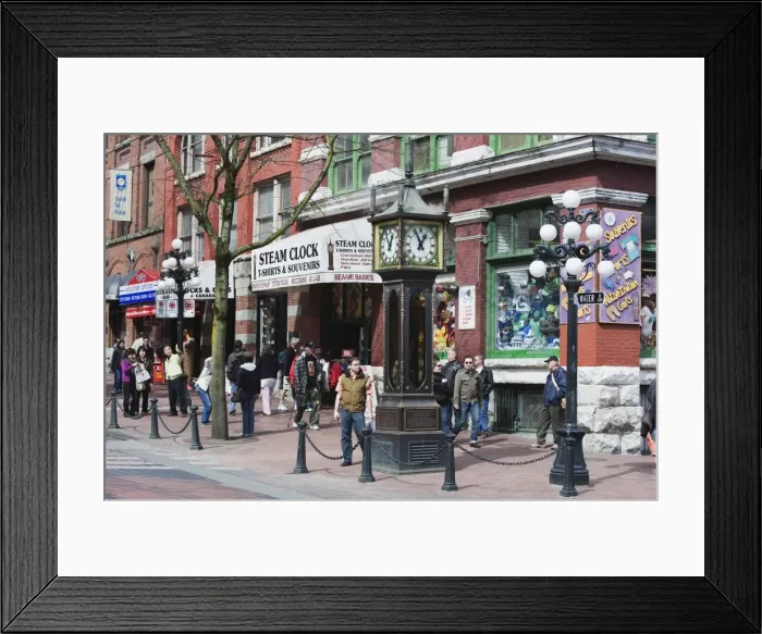 Framed Print : The Steam Clock on Water Street, Gastown, Vancouver, British Columbia, Canada