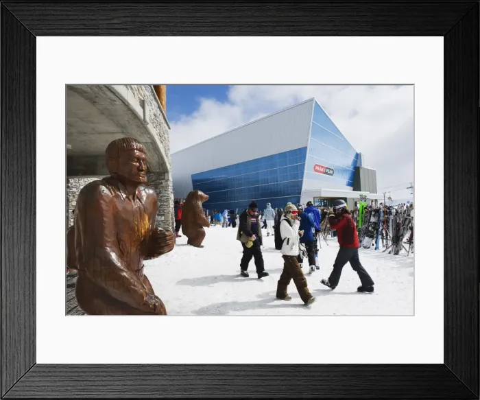 Framed Print : Peak 2 Peak cable car station, Whistler mountain resort, venue of the 2010 Winter Olympic Games Framed Print : Peak 2 Peak cable car station, Whistler mountain resort, venue of the 2010 Winter Olympic Games