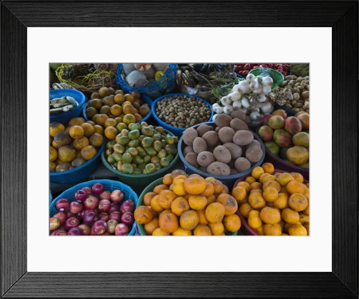 Framed Print : Santa Maria de Jesus market, Guatemala, Central America
