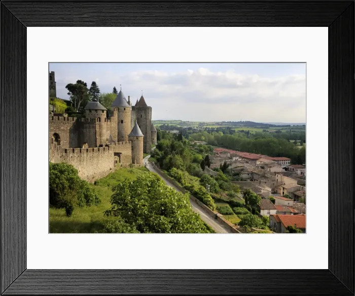 Framed Print : Walled and turreted fortress of La Cite, Carcassonne, UNESCO World Heritage Site Framed Print : Walled and turreted fortress of La Cite, Carcassonne, UNESCO World Heritage Site