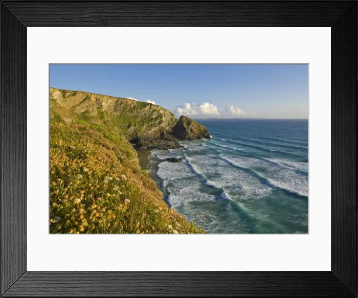 Framed Print : Evening light on Carnewas island, beach and rugged coastline at Bedruthan Steps Framed Print : Evening light on Carnewas island, beach and rugged coastline at Bedruthan Steps
