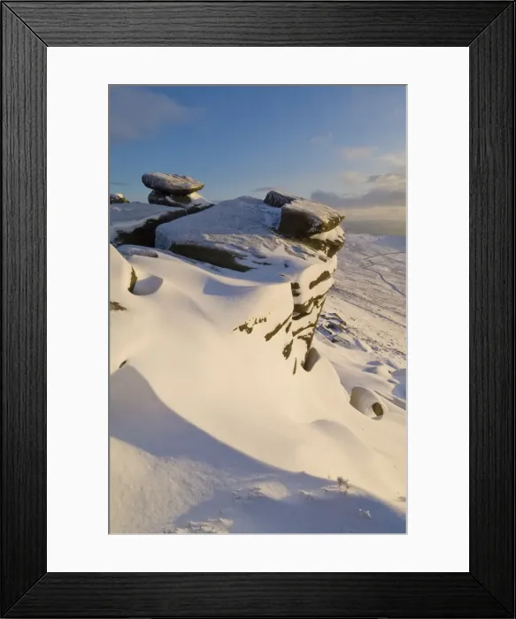 Framed Print : Drifting snow on White Tor, Derwent Edge, Derwent Moor, Peak District National Park Framed Print : Drifting snow on White Tor, Derwent Edge, Derwent Moor, Peak District National Park