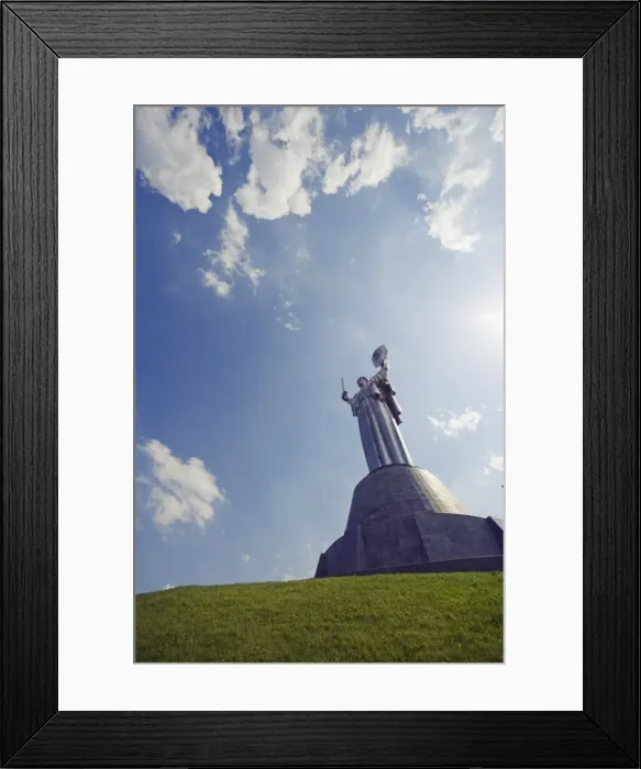 Framed Print : Rodina Mat, Nations Mother Defense of the Motherland monument, Museum of the Great Patriotic War Framed Print : Rodina Mat, Nations Mother Defense of the Motherland monument, Museum of the Great Patriotic War