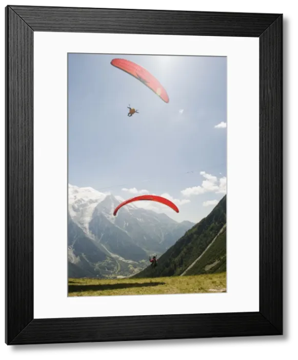 Framed Print : Parapenters taking off, Chamonix Valley, Rhone Alps, France, Europe