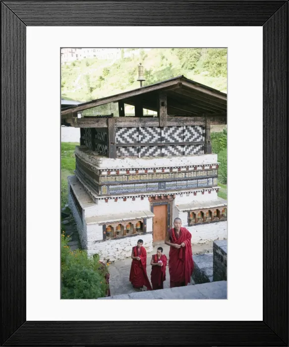 Framed Print : Monks at Trongsa Dzong (Chokhor Raptentse), dating from 1648, Bhutan Asia Framed Print : Monks at Trongsa Dzong (Chokhor Raptentse), dating from 1648, Bhutan Asia