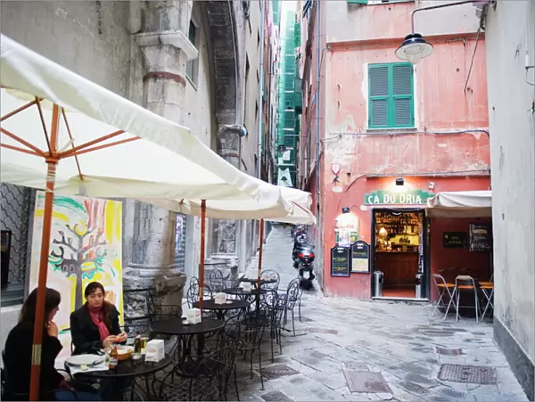 Cafe and bar in side street, Genoa (Genova), Liguria, Italy, Europe