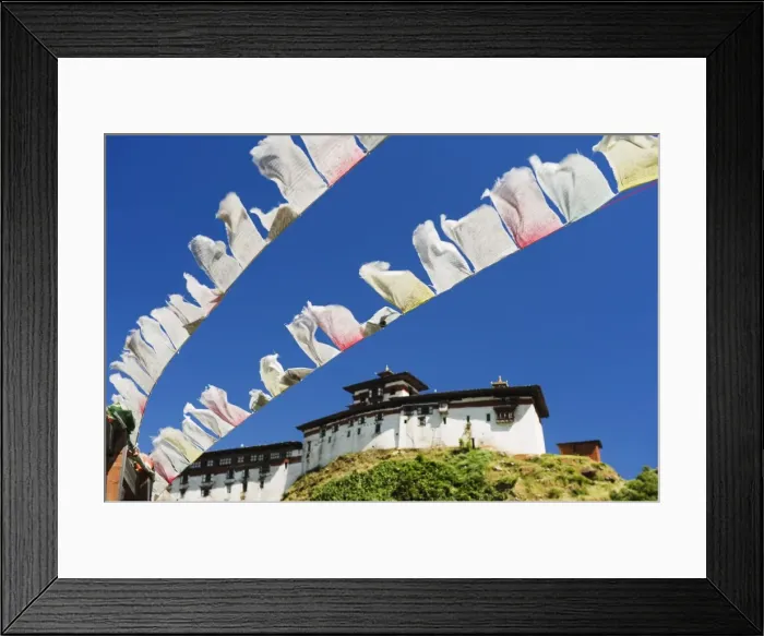 Framed Print : Prayer flags below Wangdue Phodrang Dzong, founded by the Zhabdrung in 1638, Bhutan, Asia Framed Print : Prayer flags below Wangdue Phodrang Dzong, founded by the Zhabdrung in 1638, Bhutan, Asia
