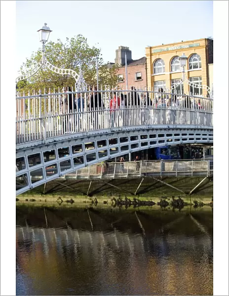Ha penny Bridge on the Liffey River, Dublin, Republic of Ireland, Europe