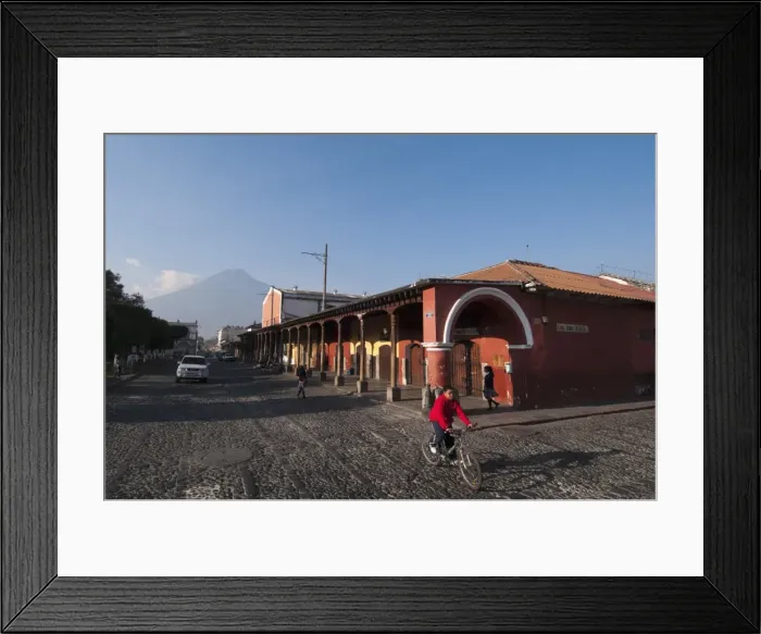 Framed Print : Parque Central, Antigua, Guatemala, Central America Framed Print : Parque Central, Antigua, Guatemala, Central America