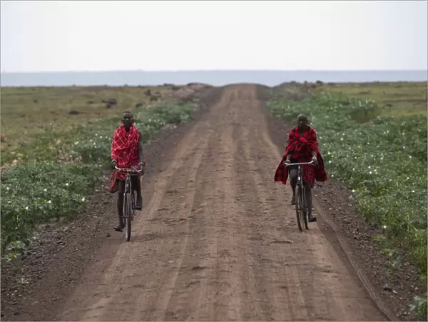 Masai men, Masai Mara, Kenya, East Africa, Africa