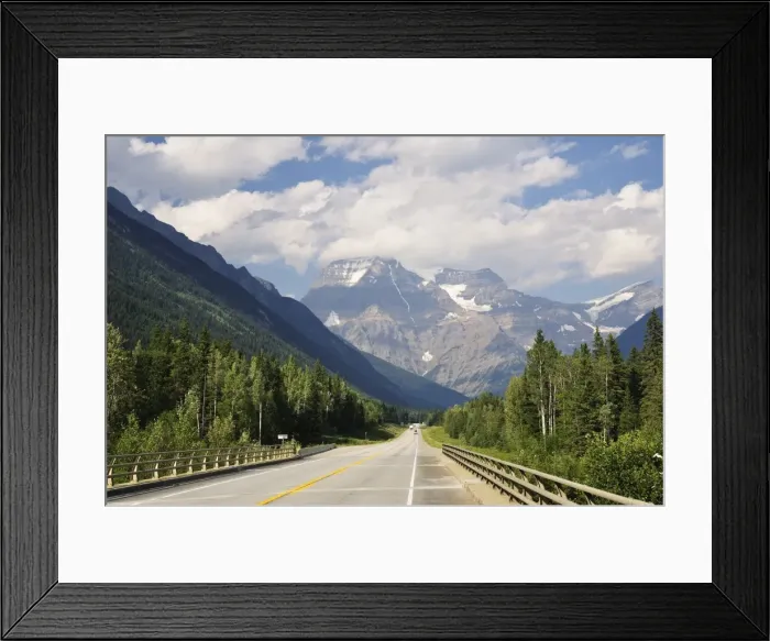 Framed Print : Mount Robson, Mount Robson Provincial Park, British Columbia, Canada, North America Framed Print : Mount Robson, Mount Robson Provincial Park, British Columbia, Canada, North America