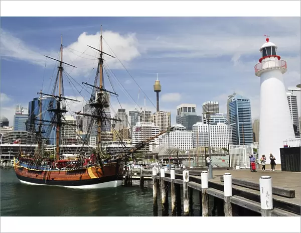 Replica of Captain Cooks Endeavour, National Maritime Museum, Darling Harbour