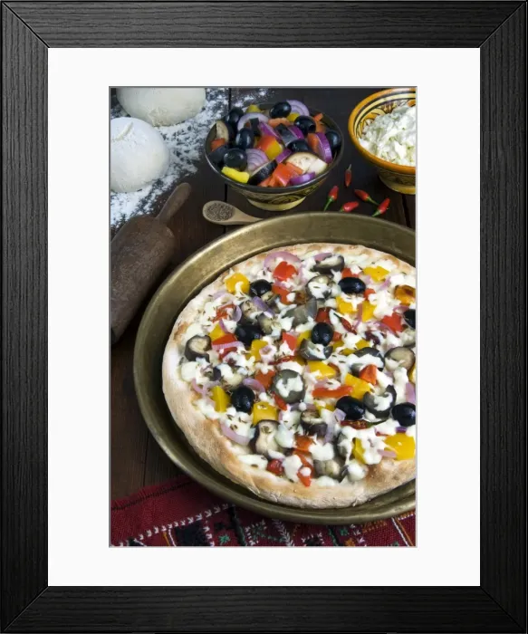 Framed Print : Fetir, Egyptian pizza, Middle Eastern food, Egypt, North Africa, Africa Framed Print : Fetir, Egyptian pizza, Middle Eastern food, Egypt, North Africa, Africa