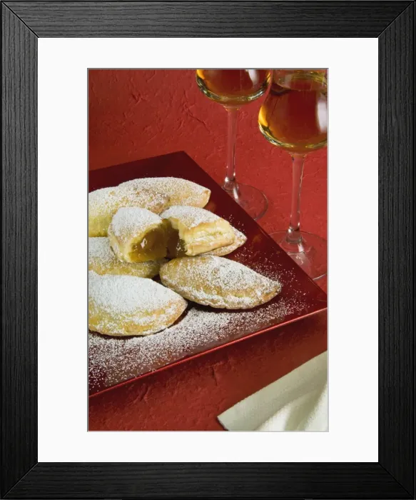 Framed Print : Panzerotti alla marmellata (jam panzerotti), Italian Carnival cakes, Valle d Aosta Framed Print : Panzerotti alla marmellata (jam panzerotti), Italian Carnival cakes, Valle d Aosta