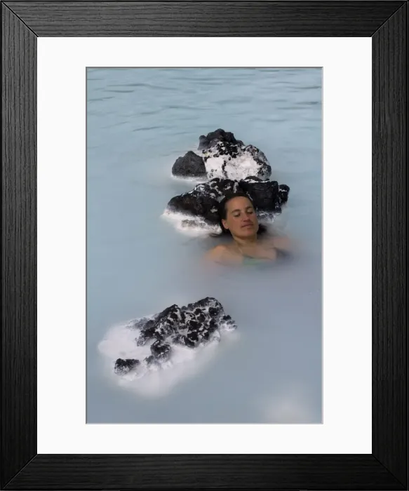 Framed Print : Young woman enjoying bathing in hot spring, Blue Lagoon, Iceland, Polar Regions Framed Print : Young woman enjoying bathing in hot spring, Blue Lagoon, Iceland, Polar Regions
