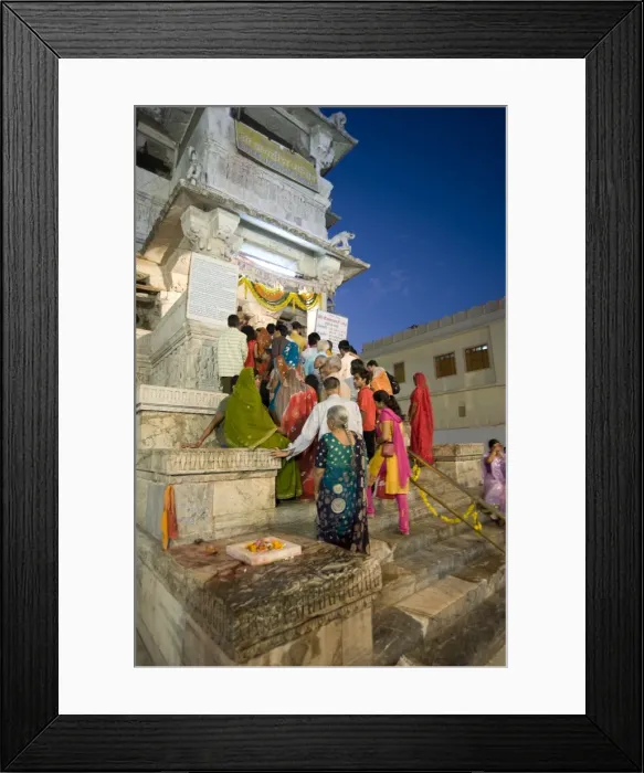 Framed Print : Devotees queueing to do puja at Kankera festival, where donations of foods are made for the poor Framed Print : Devotees queueing to do puja at Kankera festival, where donations of foods are made for the poor