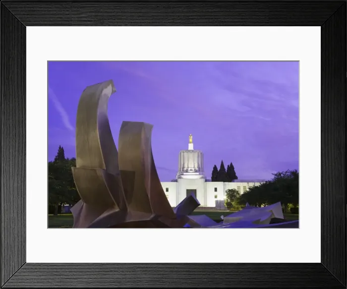 Framed Print : Fountain and State Capitol building in Salem, Oregon, United States of America Framed Print : Fountain and State Capitol building in Salem, Oregon, United States of America