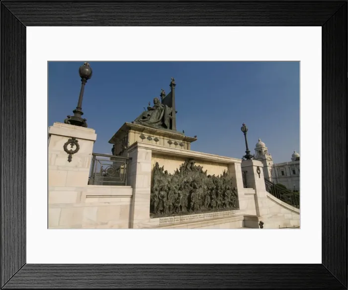 Framed Print : Statues at the imposing Victoria Monument, Kolkata, West Bengal, India, Asia Framed Print : Statues at the imposing Victoria Monument, Kolkata, West Bengal, India, Asia