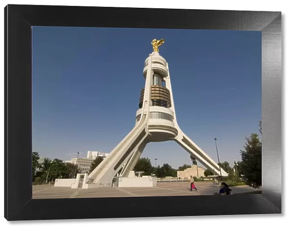 Arch of Neutrality, Ashgabad, Turkmenistan, Central Asia, Asia