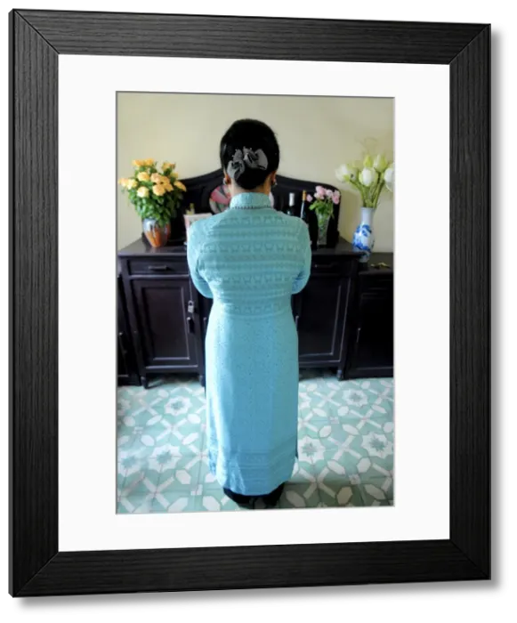 Framed Print : Ancestor worship in a Hanoi home, Vietnam, Indochina, Southeast Asia, Asia Framed Print : Ancestor worship in a Hanoi home, Vietnam, Indochina, Southeast Asia, Asia