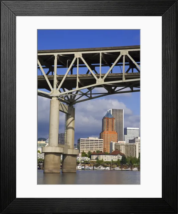 Framed Print : Marquam Bridge over the Willamette River in Portland, Oregon, United States of America Framed Print : Marquam Bridge over the Willamette River in Portland, Oregon, United States of America