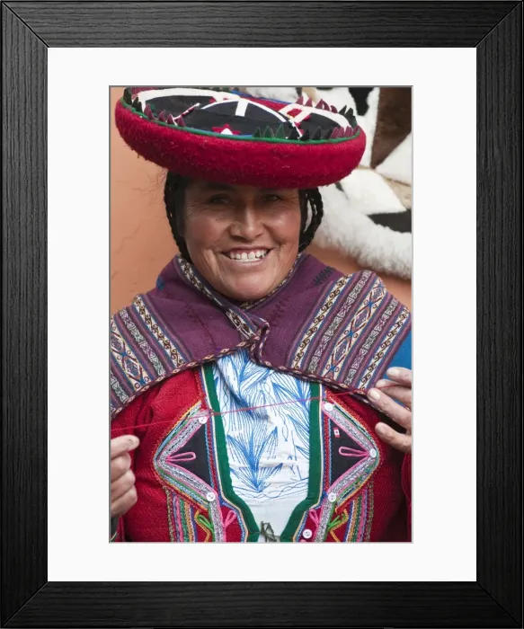 Framed Print : Artisan workshop, Chincheros, Peru, South America Framed Print : Artisan workshop, Chincheros, Peru, South America