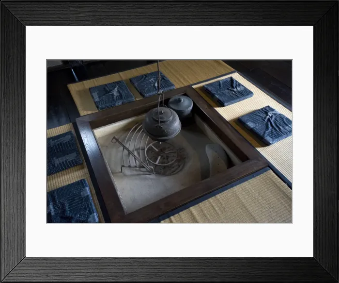 Framed Print : Sunken irori fire pit inside the Kyu Uchiyamake historic Samurai house in Echizen-Ono Framed Print : Sunken irori fire pit inside the Kyu Uchiyamake historic Samurai house in Echizen-Ono