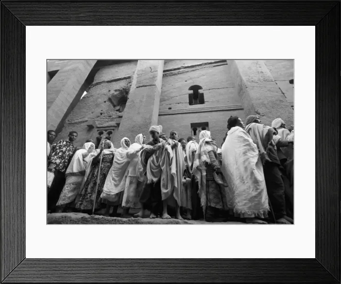 Framed Print : Pilgrims in front of Beth Medhane Alem monolithic church, Lalibela, Ethiopia, Africa Framed Print : Pilgrims in front of Beth Medhane Alem monolithic church, Lalibela, Ethiopia, Africa