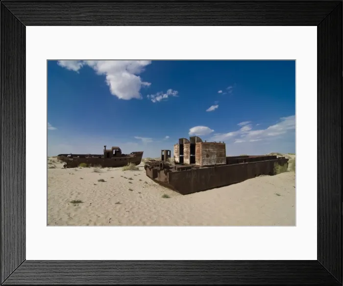 Framed Print : Rusting boats lying in the desert which used to be the Aral Sea, Moynaq