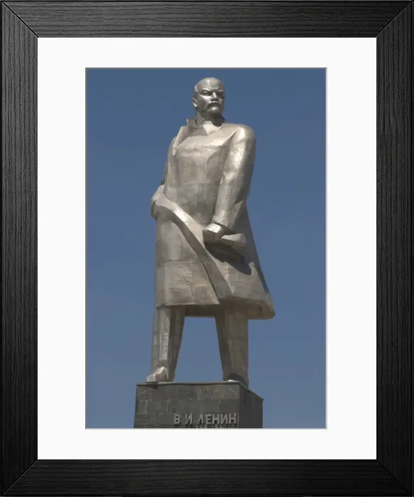 Framed Print : Statue of Lenin, Communism, Khojand, Tajikistan, Central Asia, Asia Framed Print : Statue of Lenin, Communism, Khojand, Tajikistan, Central Asia, Asia