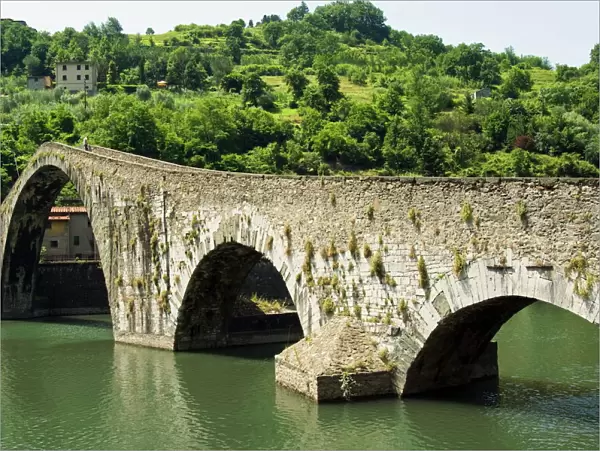 Ponte del Diavolo or Ponte della Maddalena, Borgo a Mozzano, Lucca, Tuscany