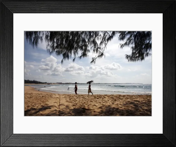 Framed Print : The beach at Tofo on the Indian Ocean, Mozambique, Africa Framed Print : The beach at Tofo on the Indian Ocean, Mozambique, Africa